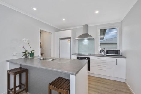 Photo of property in 18 Lomay Place, Te Puke, 3119