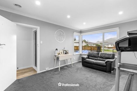 Photo of property in 42 Mountbatten Grove, Clouston Park, Upper Hutt, 5018