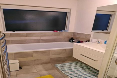 Photo of property in 39 Bosun Terrace, Whitby, Porirua, 5024