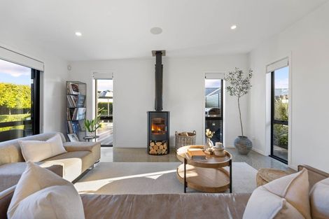 Photo of property in 4b Harakeke Drive, Wharewaka, Taupo, 3330