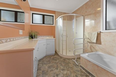 Photo of property in 12 Cordelia Street, Stratford, 4332