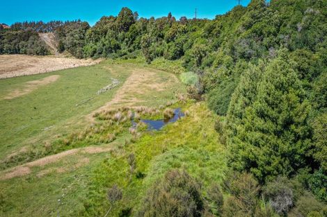 Photo of property in 2096 State Highway 2, Mount Bruce, Opaki, 5881