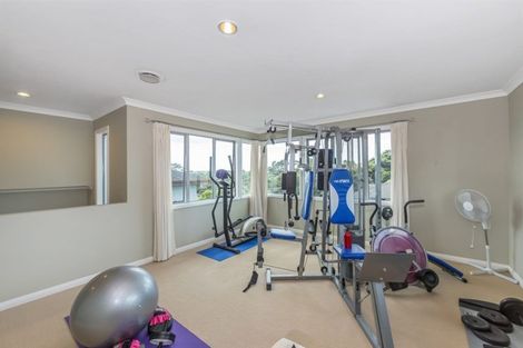 Photo of property in 168 Kittiwake Drive, Schnapper Rock, Auckland, 0632