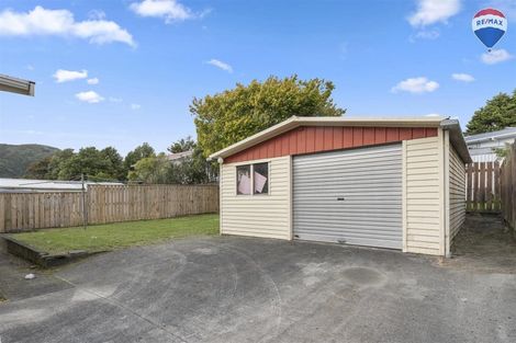 Photo of property in 33 Stockdale Street, Wainuiomata, Lower Hutt, 5014