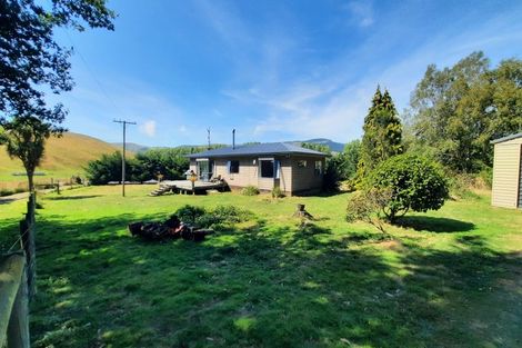 Photo of property in 29 Berwick Road, Clarendon, Outram, 9073