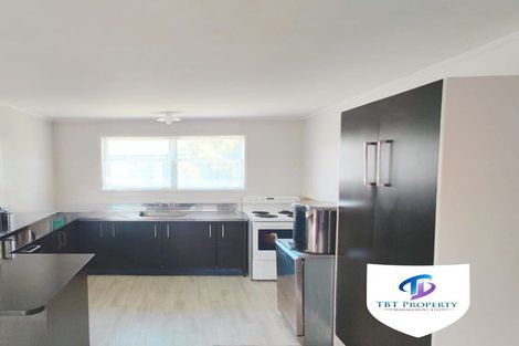 Photo of property in 18 Lipton Grove, Opaheke, Papakura, 2113