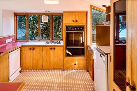 Photo of property in 21 Wellington Road, Paekakariki, 5034
