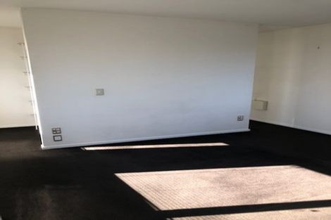 Photo of property in 4/6 Defoe Place, Waltham, Christchurch, 8023