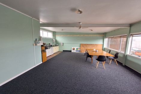 Photo of property in 305 Devon Street West, New Plymouth, 4310