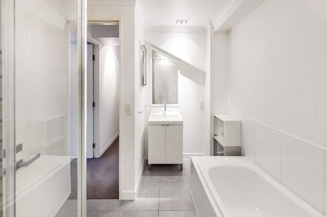 Photo of property in Augusta Apartments, 21/254 Willis Street, Te Aro, Wellington, 6011
