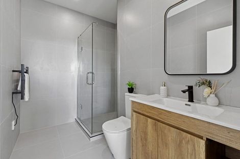 Photo of property in 31 Paretao Street, Massey, 0614