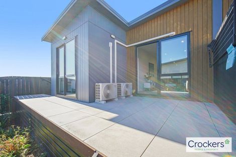Photo of property in 27 Olearia Street, Totara Park, 2019