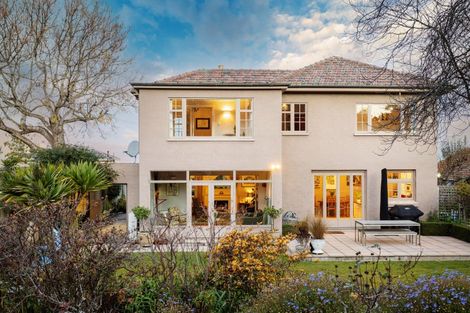 Photo of property in 8 Neidpath Road, Mornington, Dunedin, 9011