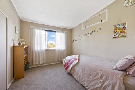 Photo of property in 15 Mill Road, Clive, 4102
