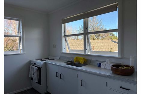 Photo of property in 2 Te Awe Awe Court, Hokowhitu, Palmerston North, 4410