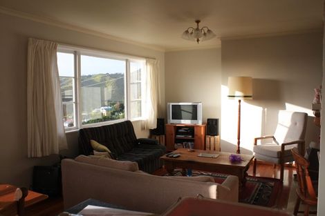 Photo of property in 17 Highbury Road, Highbury, Wellington, 6012