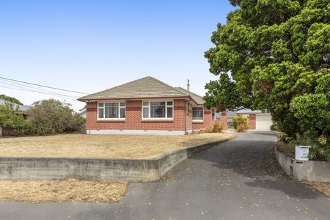 Photo of property in 30 Cuffs Road, Wainoni, Christchurch, 8061