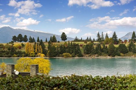 Photo of property in Rahiri Apartments, 2/23 Adelaide Street, Queenstown, 9300