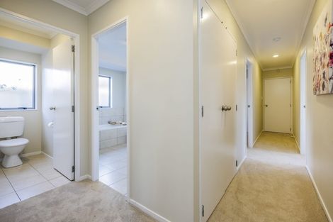 Photo of property in 9 Puketi Lane, Waiuku, 2123