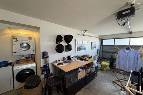 Photo of property in 2/65 Lavaud Street, Berhampore, Wellington, 6023