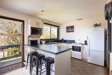 Photo of property in 15 Tainui Terrace, Inglewood, 4330