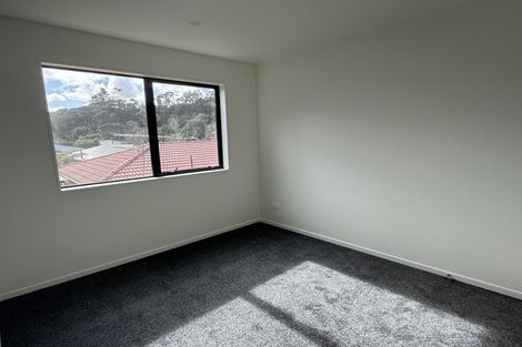Photo of property in 15 Lowtherhurst Road, Massey, Auckland, 0614