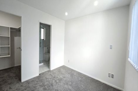 Photo of property in 8b Nield Road, Manurewa, Auckland, 2102