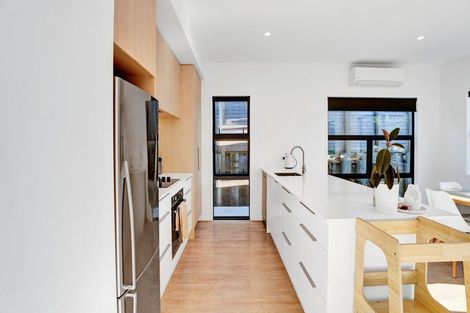 Photo of property in 7a Saxton Road, Upper Vogeltown, New Plymouth, 4310