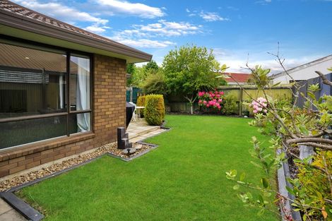 Photo of property in 32 Meadow Street, Papanui, Christchurch, 8052