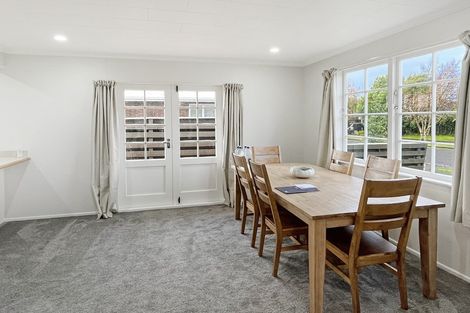 Photo of property in 1 Rakino Place, Awapuni, Palmerston North, 4412