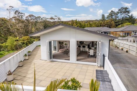 Photo of property in 62 Banks Boulevard, Whitby, Porirua, 5024
