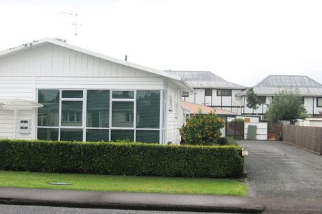 Photo of property in 24a Opaheke Road, Papakura, 2110