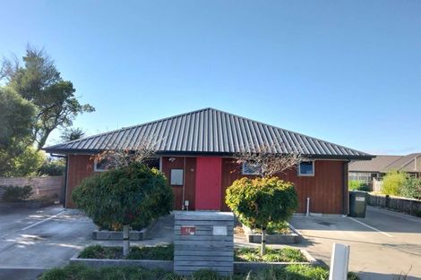 Photo of property in 98 Rattray Street, Riccarton, Christchurch, 8041