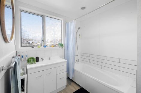 Photo of property in 164 Rata Street, Inglewood, 4330