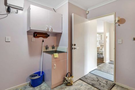 Photo of property in 1 Loader Place, Tawhero, Whanganui, 4501