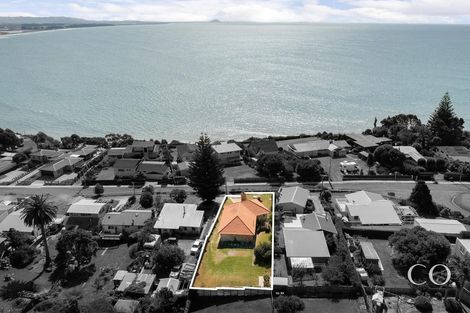 Photo of property in 93 Town Point Road, Maketu, 3189