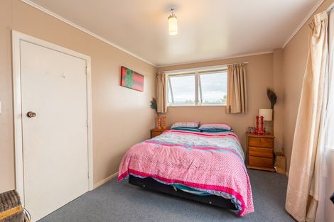 Photo of property in 73 Arimu Road, Papakura, 2110