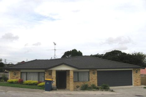 Photo of property in 2 Shah Place, Glen Eden, Auckland, 0602