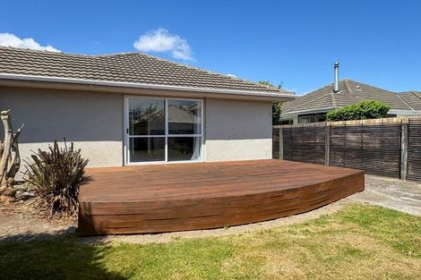 Photo of property in 45 Charlcott Street, Burnside, Christchurch, 8053