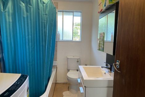 Photo of property in 10f6 Rawson Street, Tawa, Wellington, 5028