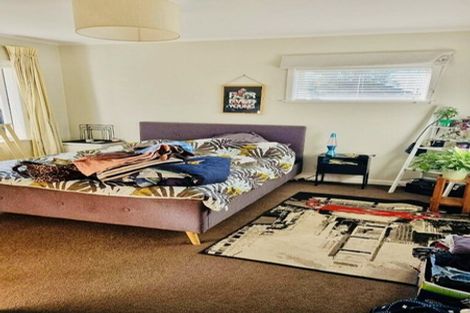 Photo of property in 11 Hikurangi Street, Te Atatu Peninsula, Auckland, 0610