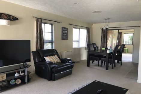 Photo of property in 11 Ring Lane, Paparangi, Wellington, 6037