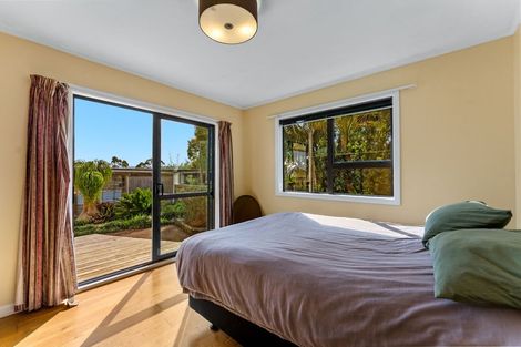 Photo of property in 20 Haywood Lane, Tawharanui Peninsula, Warkworth, 0986