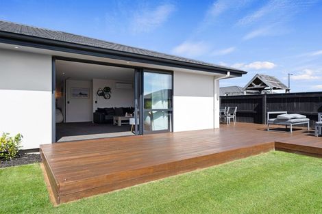Photo of property in 28 Drayton Street, Richmond, 7020