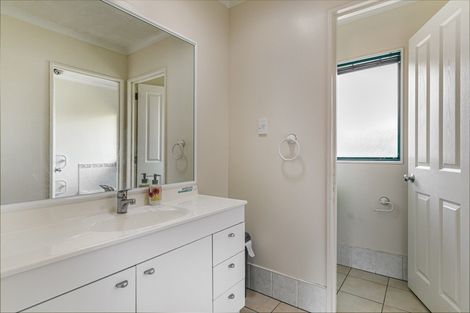 Photo of property in 8 Courtvale Place, Flat Bush, Auckland, 2019