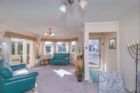 Photo of property in 1c Hanan Street, Levin, 5510