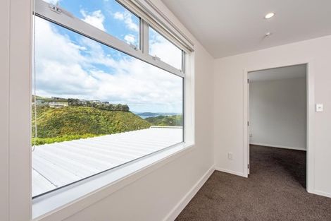 Photo of property in 25f2 Kitchener Terrace, Johnsonville, Wellington, 6037