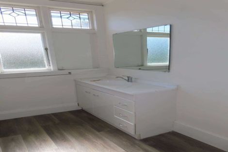 Photo of property in 63 Aorangi Road, Bryndwr, Christchurch, 8053