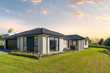 Photo of property in 23 Calla Street, Maungaturoto, 0520