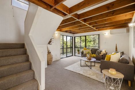 Photo of property in 8a/1 West Lynn Road, Titirangi, Auckland, 0604